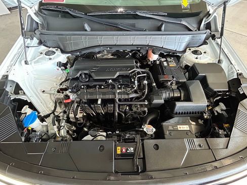 Used 2024 Hyundai Kona SE image 26