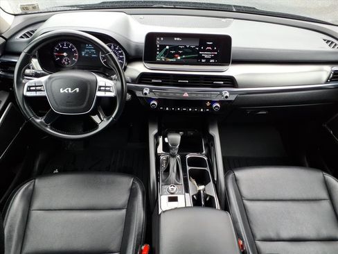 Used 2022 Kia Telluride LX image 18