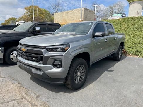 New 2025 Chevrolet Colorado LT w/ LT Convenience Package AWD/4WD image 9