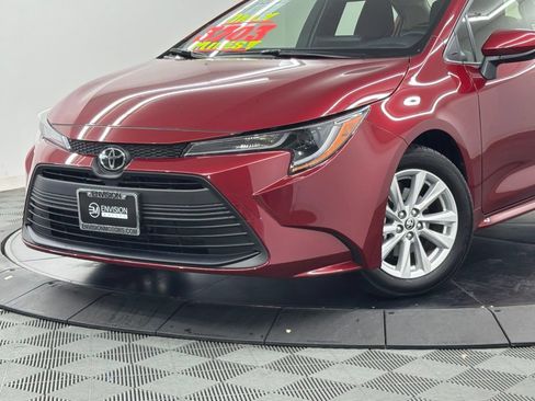 Used 2026 Toyota Corolla LE w/ LE Premium Package FWD image 10