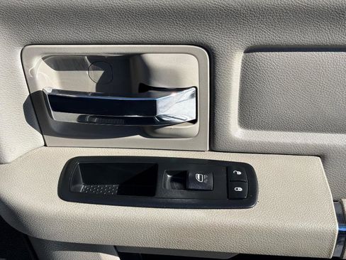 Used 2012 RAM 1500 Big Horn w/ Luxury Group image 31
