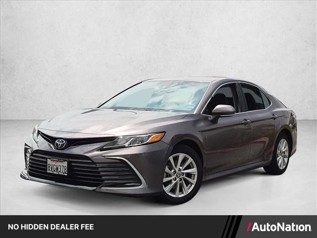 Used 2021 Toyota Camry LE w/ Convenience Package FWD image 1