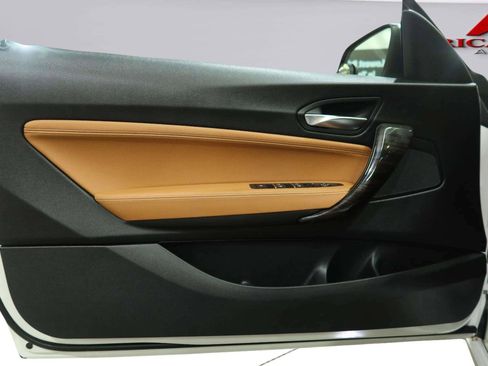 Used 2020 BMW 230i Convertible w/ Premium Package RWD image 21