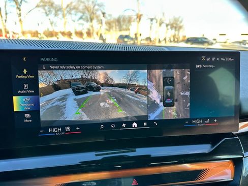 Used 2025 BMW i5 xDrive40 image 21