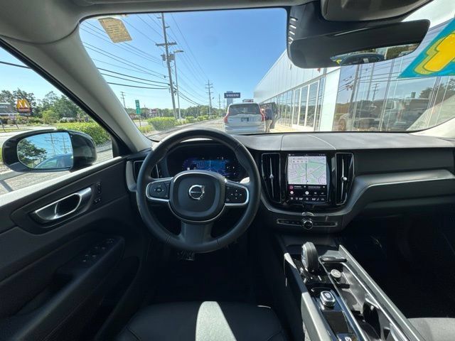 Certified 2024 Volvo XC60 B5 Core w/ Protection Package Premier AWD/4WD image 19