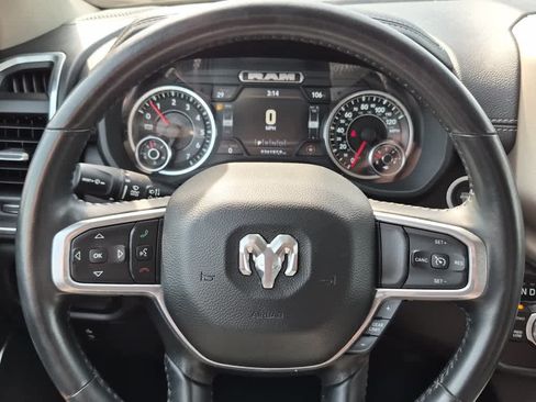 Used 2022 RAM 1500 Laramie AWD/4WD image 15
