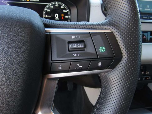 Used 2025 Mitsubishi Outlander SEL AWD/4WD image 29