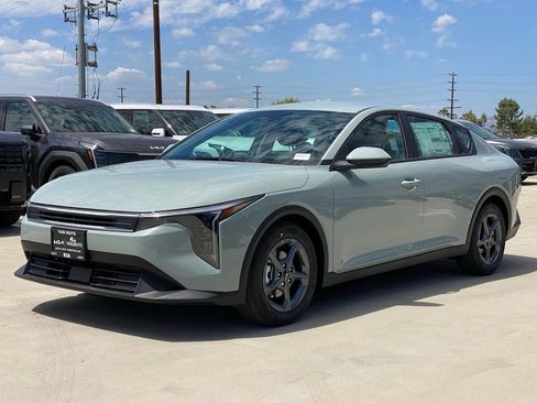 New 2026 Kia K4 FWD image 7