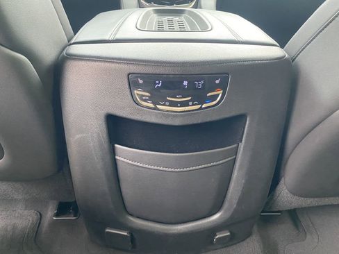 Used 2016 Cadillac Escalade 2WD image 11