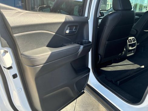 Used 2023 Honda Ridgeline RTL-E image 11