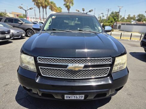 Used 2011 Chevrolet Tahoe LTZ RWD image 4