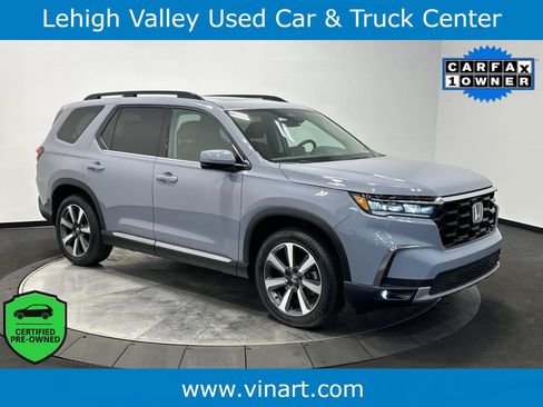 Certified 2025 Honda Pilot Touring image 1