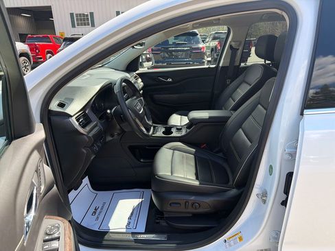 Certified 2023 GMC Acadia Denali w/ Denali Ultimate Package AWD/4WD image 11