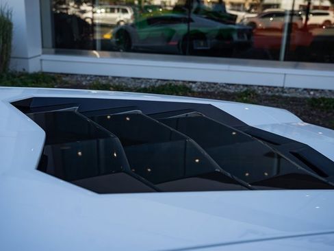 Used 2015 Lamborghini Aventador LP 700-4 image 33
