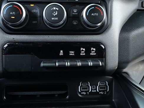 Used 2023 RAM 1500 Big Horn AWD/4WD image 20