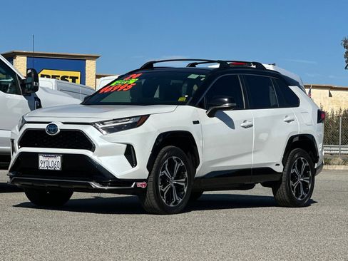 Used 2024 Toyota RAV4 XSE w/ Weather Package AWD/4WD image 8