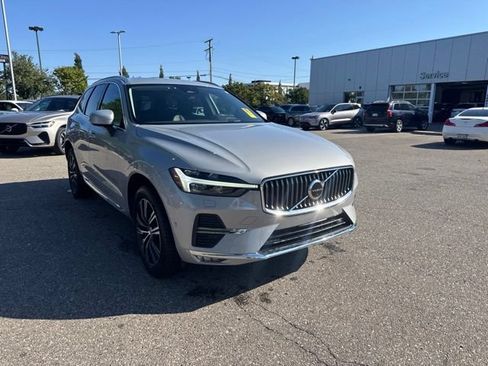 Used 2022 Volvo XC60 B5 Inscription AWD/4WD image 2