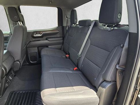 Used 2025 Chevrolet Silverado 1500 LT RWD image 18