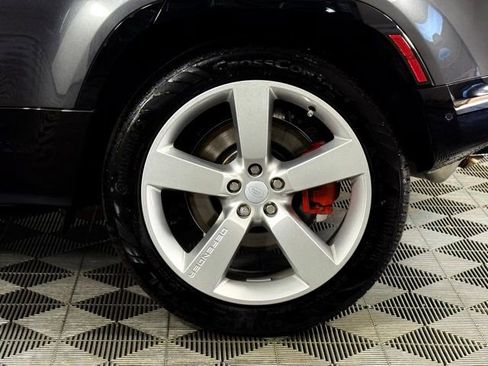 New 2025 Land Rover Defender 110 X image 14