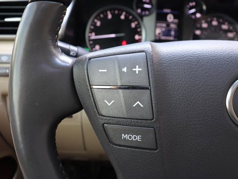 Used 2014 Lexus LX 570 4WD image 63