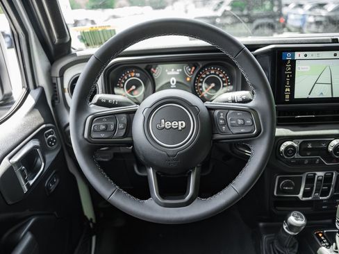 New 2025 Jeep Gladiator Sport image 32