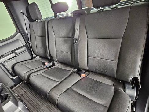 Used 2020 Ford F150 XLT w/ Equipment Group 302A Luxury AWD/4WD image 17