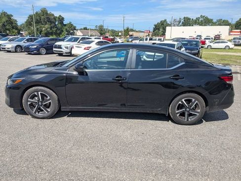 Used 2024 Nissan Sentra SV FWD image 7