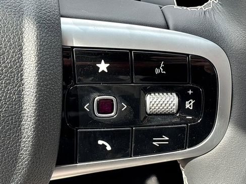 New 2026 Genesis GV70 2.5T Advanced image 22