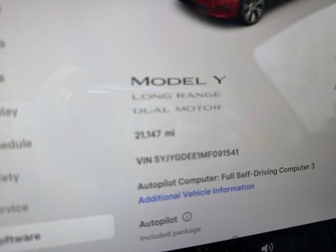 Used 2021 Tesla Model Y Long Range image 27