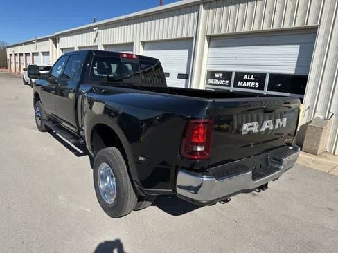 New 2026 RAM 3500 Tradesman AWD/4WD image 9