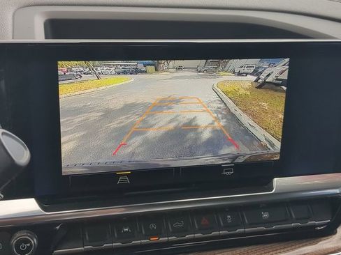 Used 2025 Chevrolet Silverado 1500 LT image 20