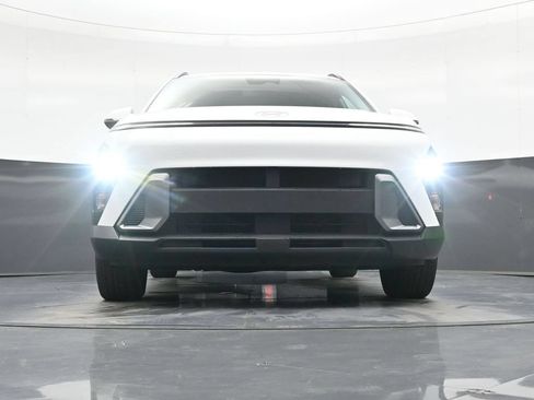 Used 2025 Hyundai Kona SEL FWD image 17