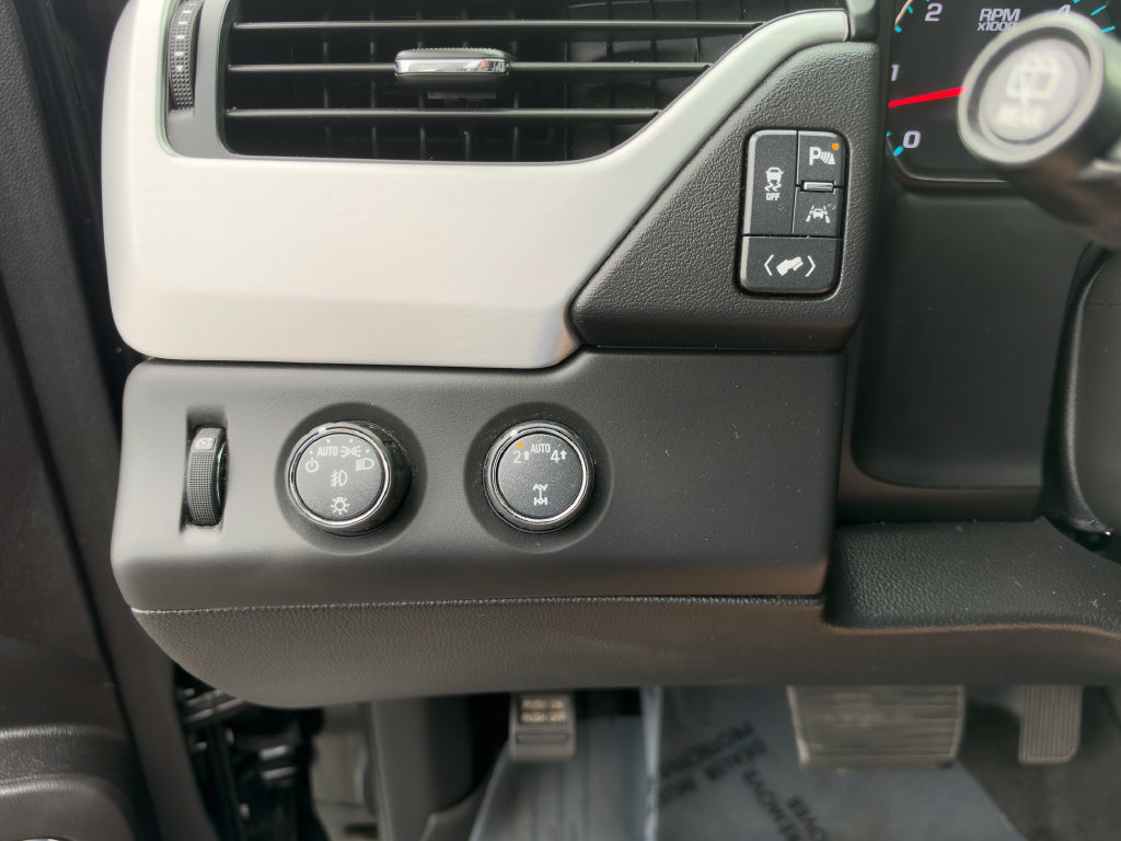 Used 2020 GMC Yukon XL SLT AWD/4WD image 26