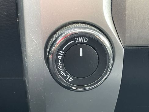 Used 2017 Toyota Tundra Limited image 28