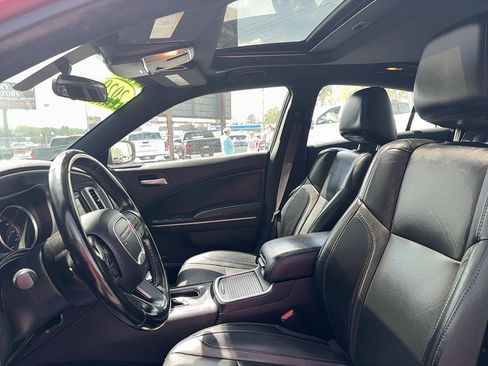 Used 2020 Dodge Charger SXT w/ Leather Interior Group RWD image 19