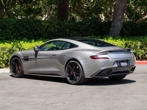 Used 2014 Aston Martin Vanquish Coupe image 4
