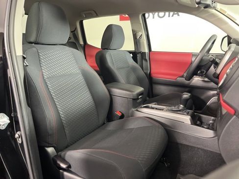 Certified 2023 Toyota Tacoma SR5 image 31
