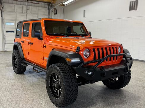 Used 2018 Jeep Wrangler Unlimited Sport S image 6