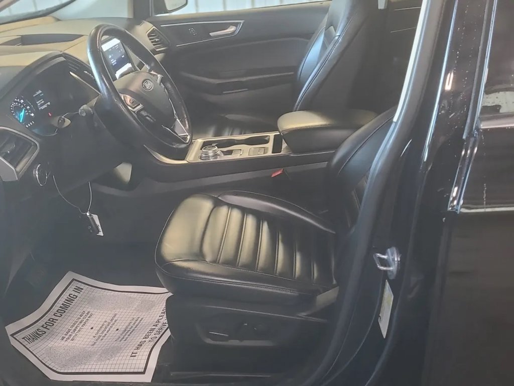 Used 2023 Ford Edge SEL AWD/4WD image 8
