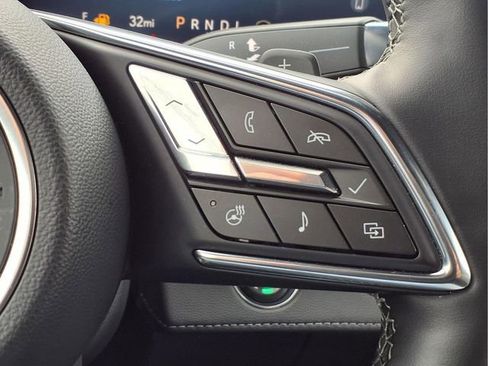 Certified 2025 Buick Enclave Preferred image 14