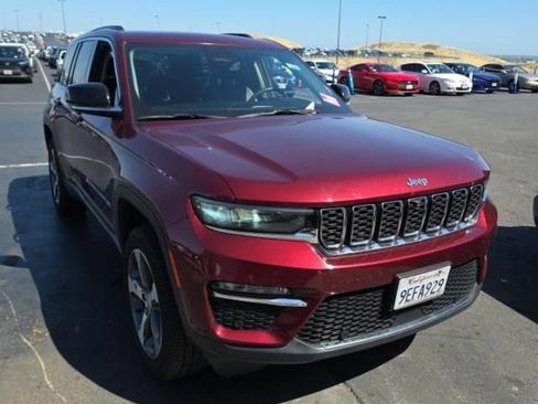 Used 2022 Jeep Grand Cherokee Limited 4xe w/ Luxury Tech Group II AWD/4WD image 2