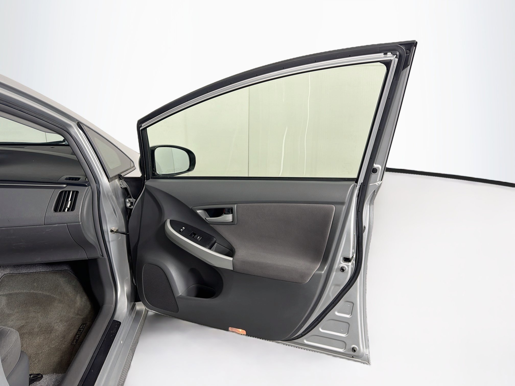 Used 2011 Toyota Prius Two FWD image 28