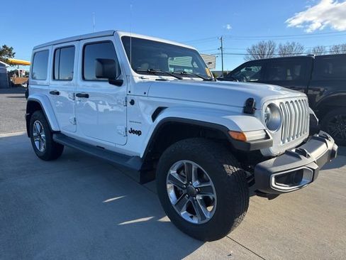 Used 2019 Jeep Wrangler Unlimited Sahara w/ LED Lighting Group image 4