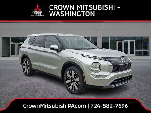 New 2026 Mitsubishi Outlander SE image 1