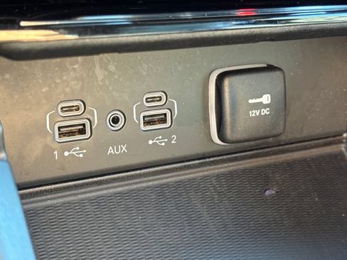 Used 2023 Jeep Grand Cherokee L Laredo AWD/4WD image 28