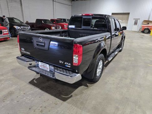 Used 2017 Nissan Frontier SV image 12
