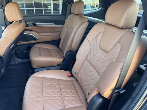 Used 2025 Kia Telluride EX X-Line image 32