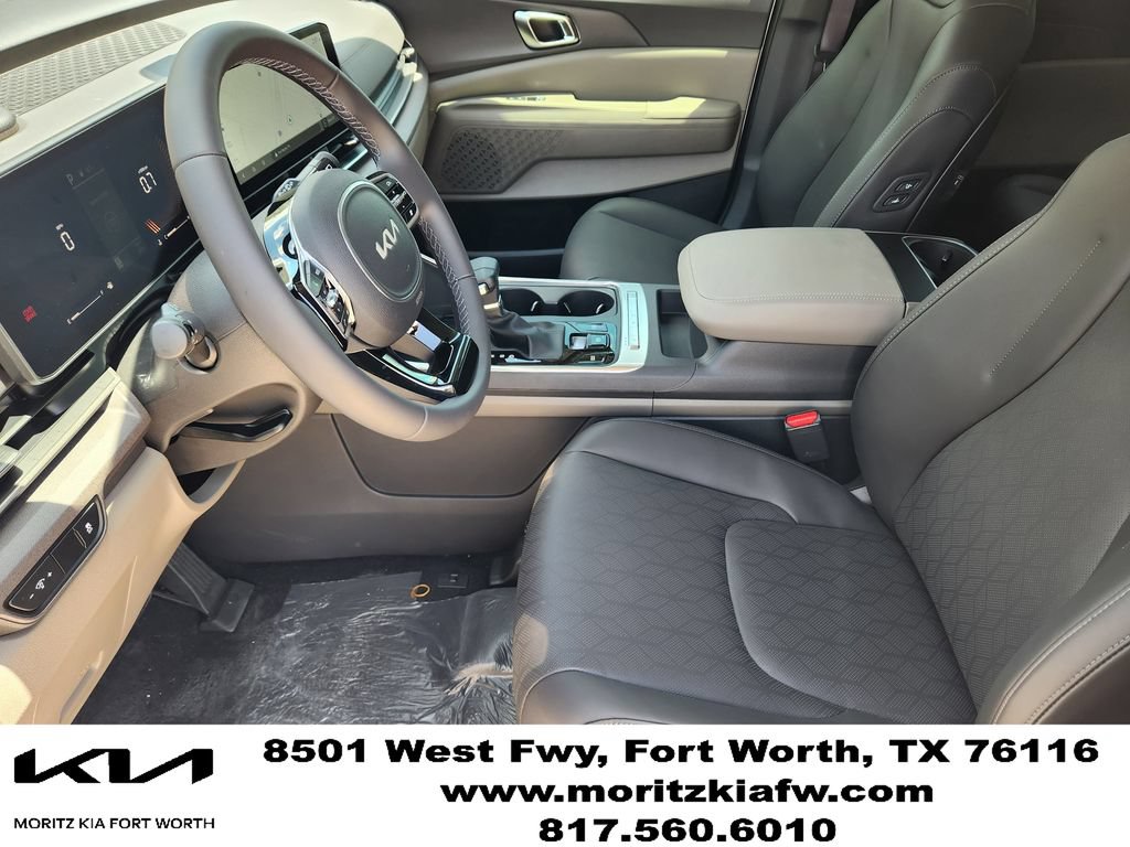 New 2026 Kia Carnival EX FWD image 9