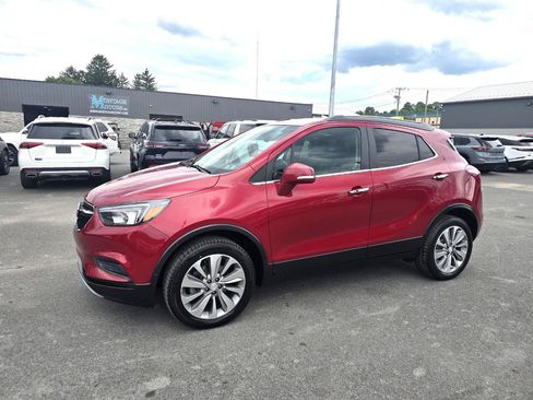 Used 2019 Buick Encore Preferred AWD/4WD image 3