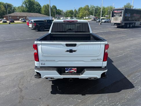 New 2026 Chevrolet Silverado 1500 High Country AWD/4WD image 4